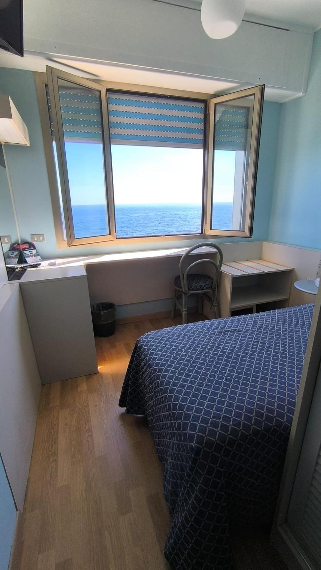 Hotel La Perla Del Capo Ospedaletti Dış mekan fotoğraf