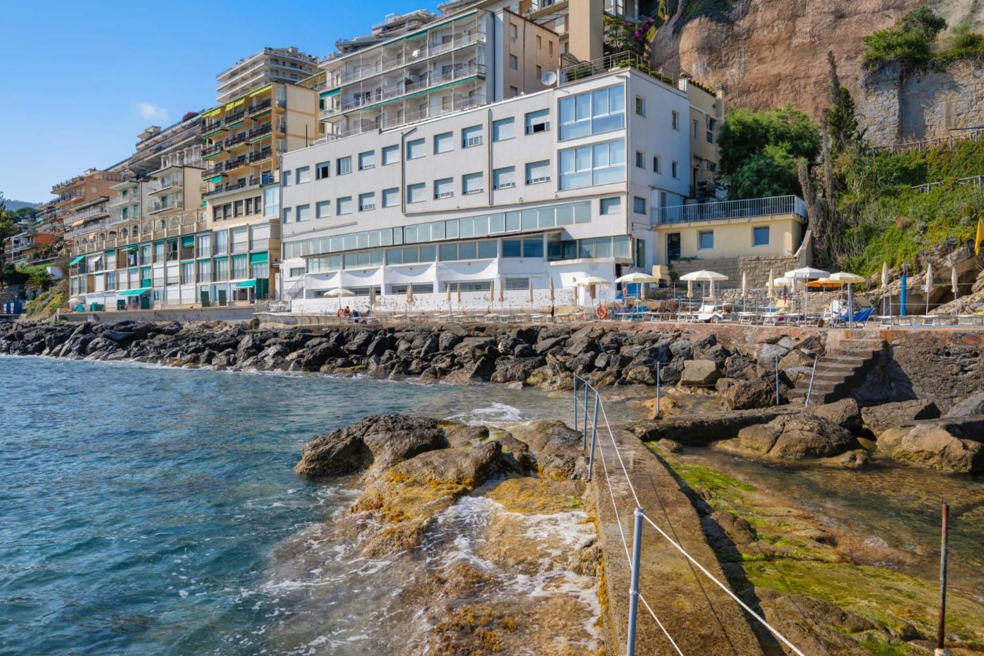 Hotel La Perla Del Capo Ospedaletti Dış mekan fotoğraf