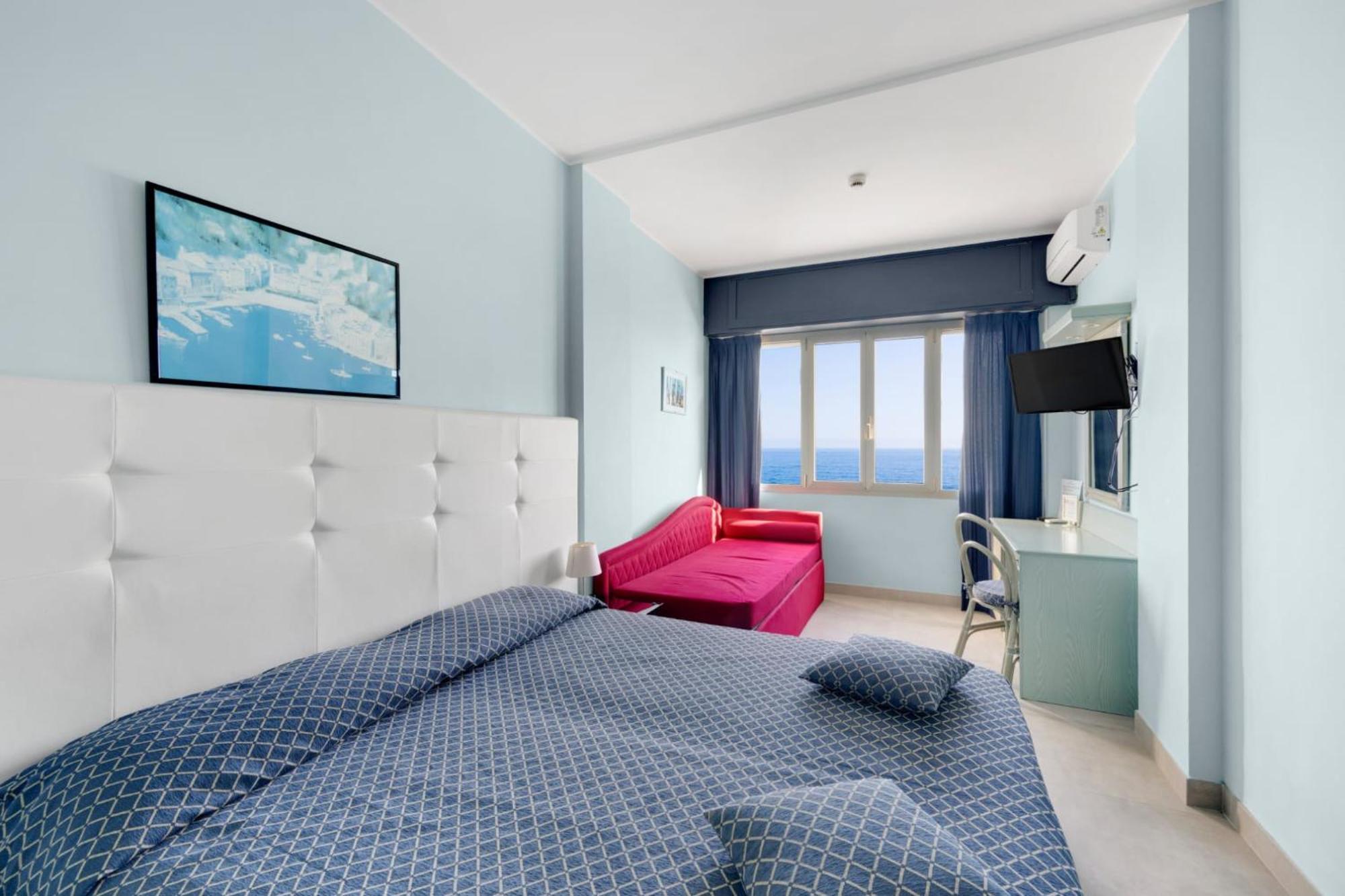 Hotel La Perla Del Capo Ospedaletti Dış mekan fotoğraf